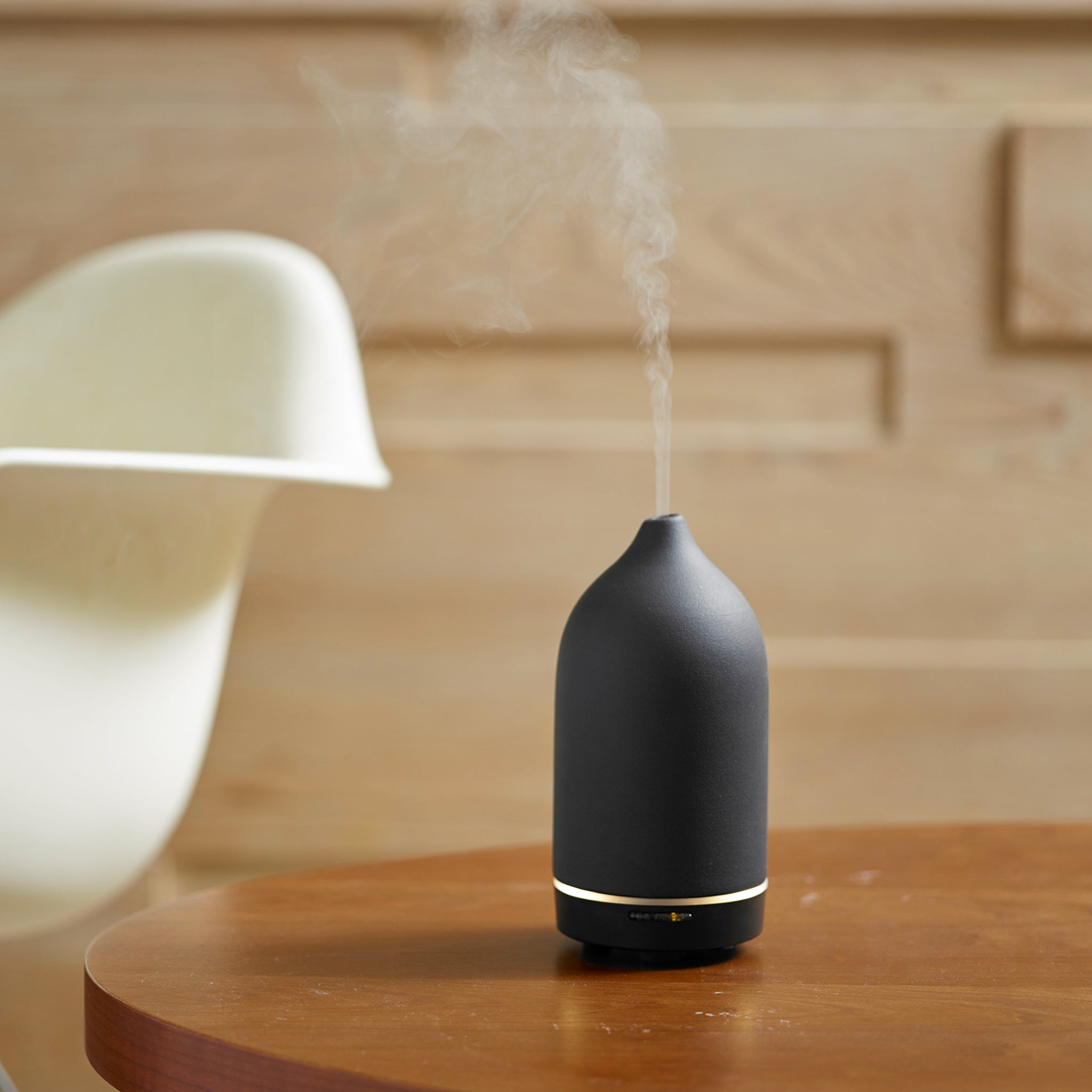 essential oils diffuser black