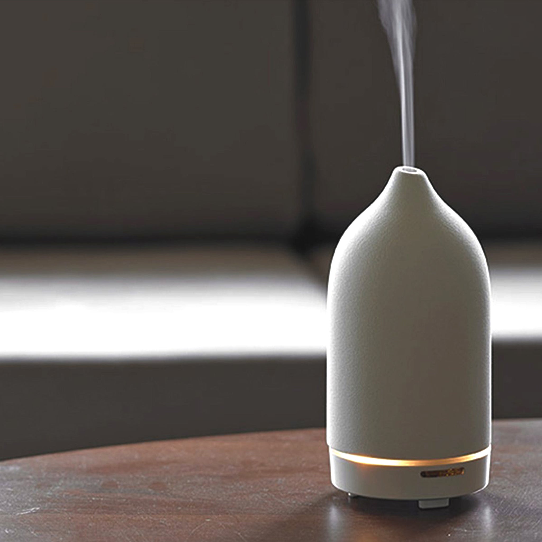 essential oils diffuser white