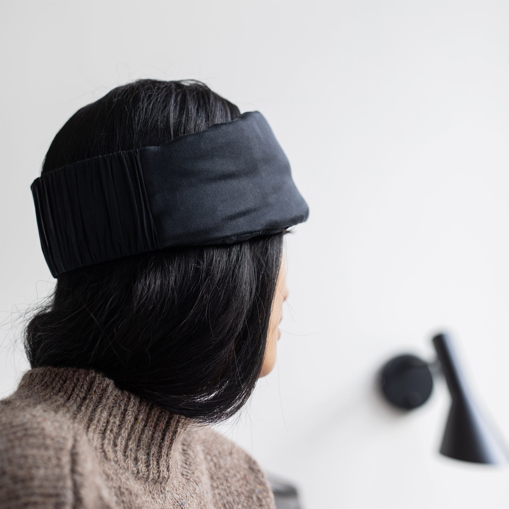 Silk mask black